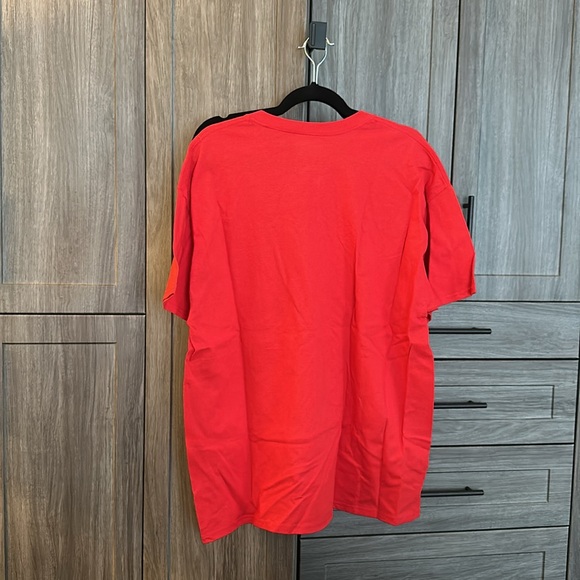 *****SOLD***** NWT NFL Patriots T-Shirt - Picture 5 of 5